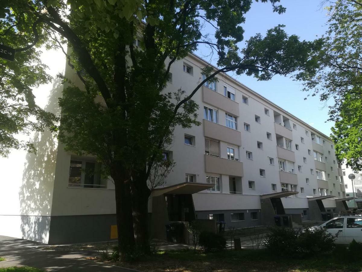 萨里塔公寓 萨格勒布 外观 照片